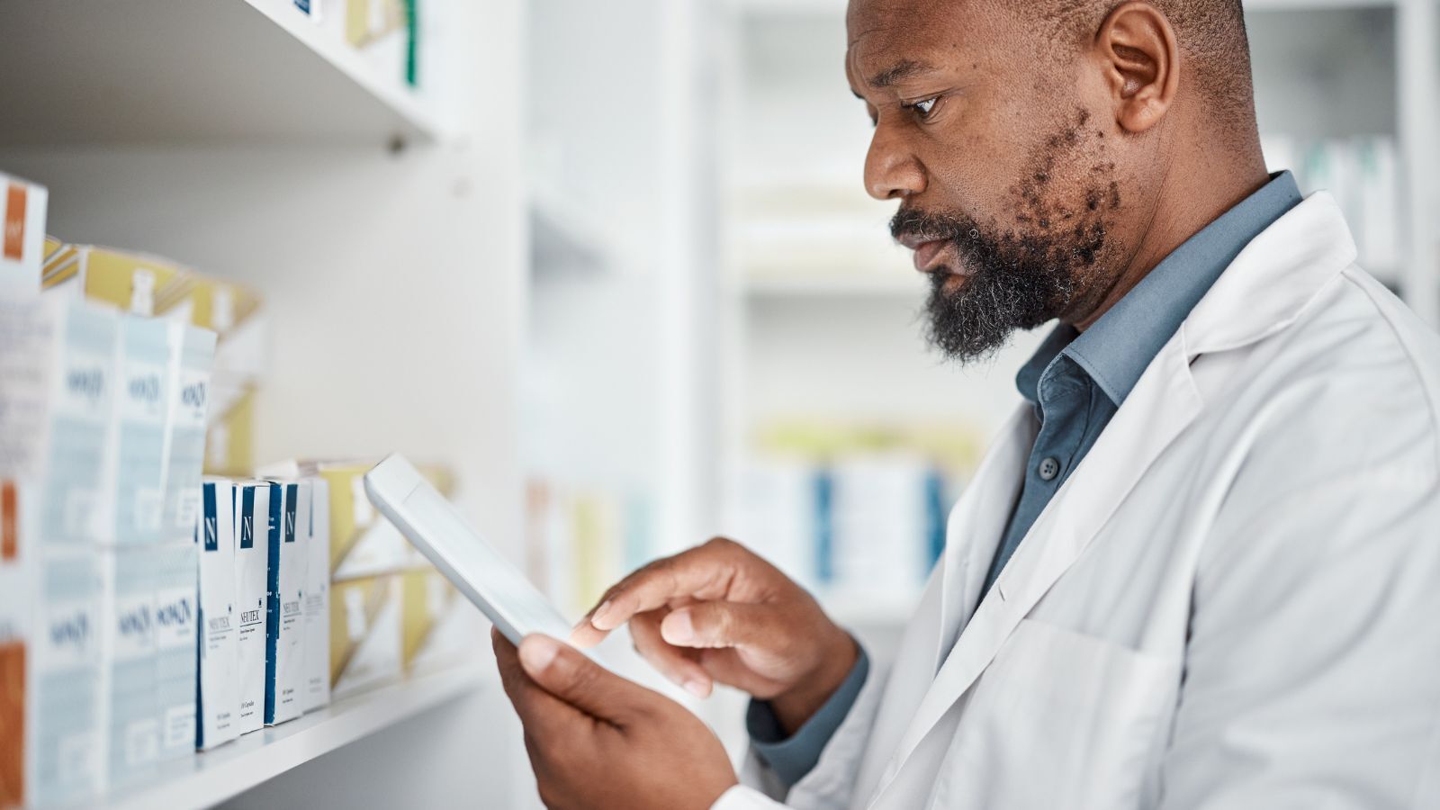 Escala con inteligencia: modelo operativo de farmacovigilancia para la UE