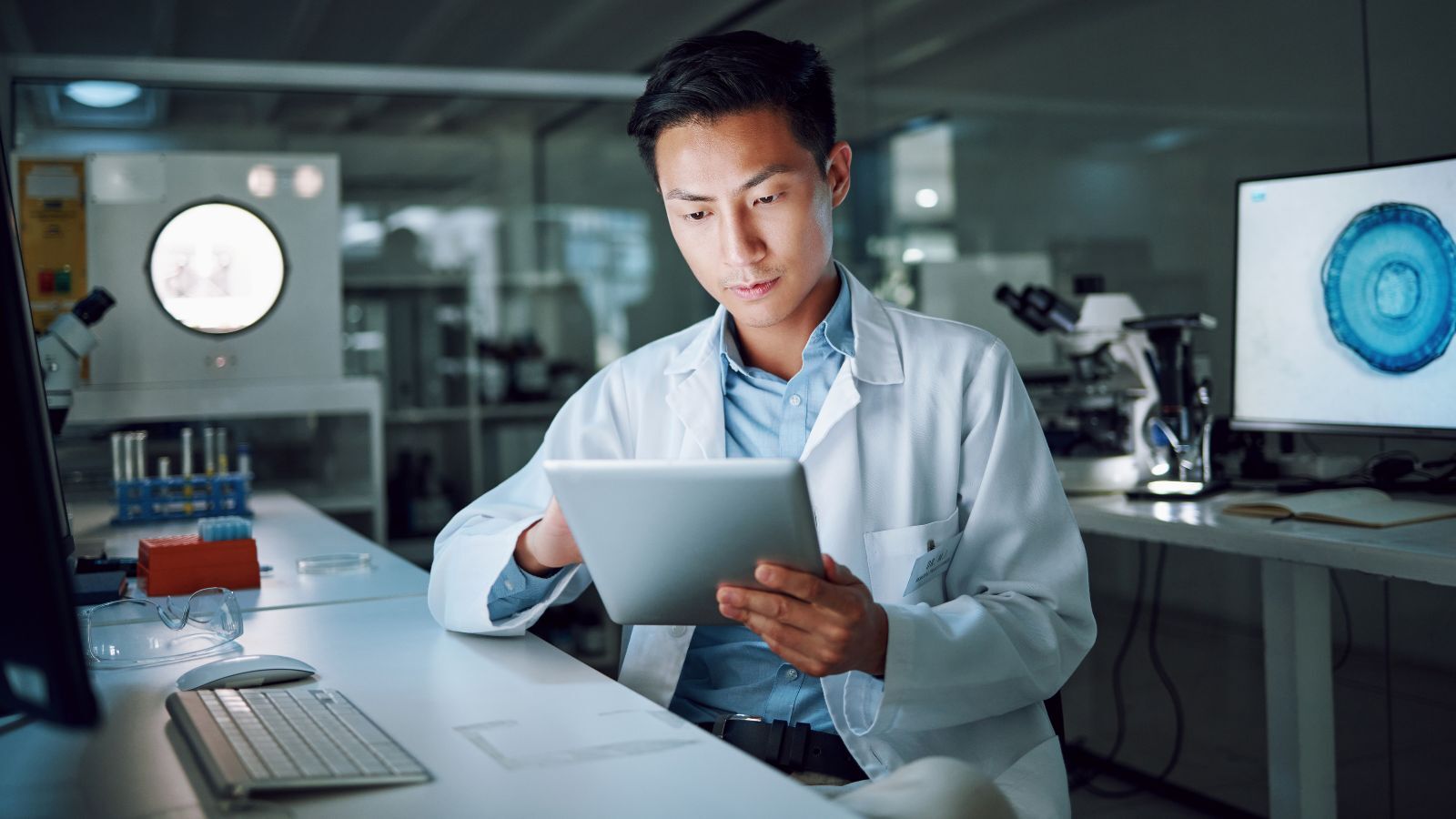 Validating Your LIMS: A Strategic Guide to Compliance and Confidence