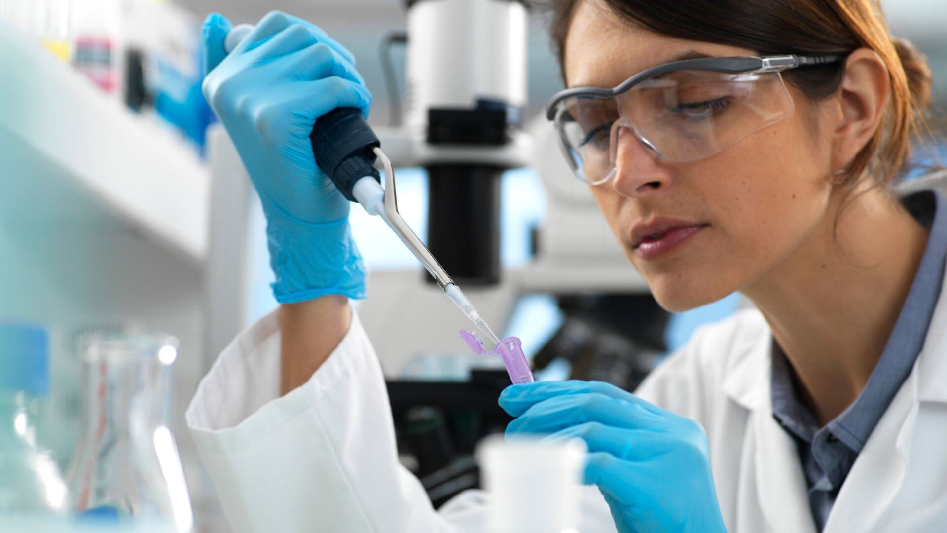 Dispositivos Internos (IHDs): el impacto de IVDR, la actualización de ISO 15189:2022 y MDCG 2023-1 en la UE