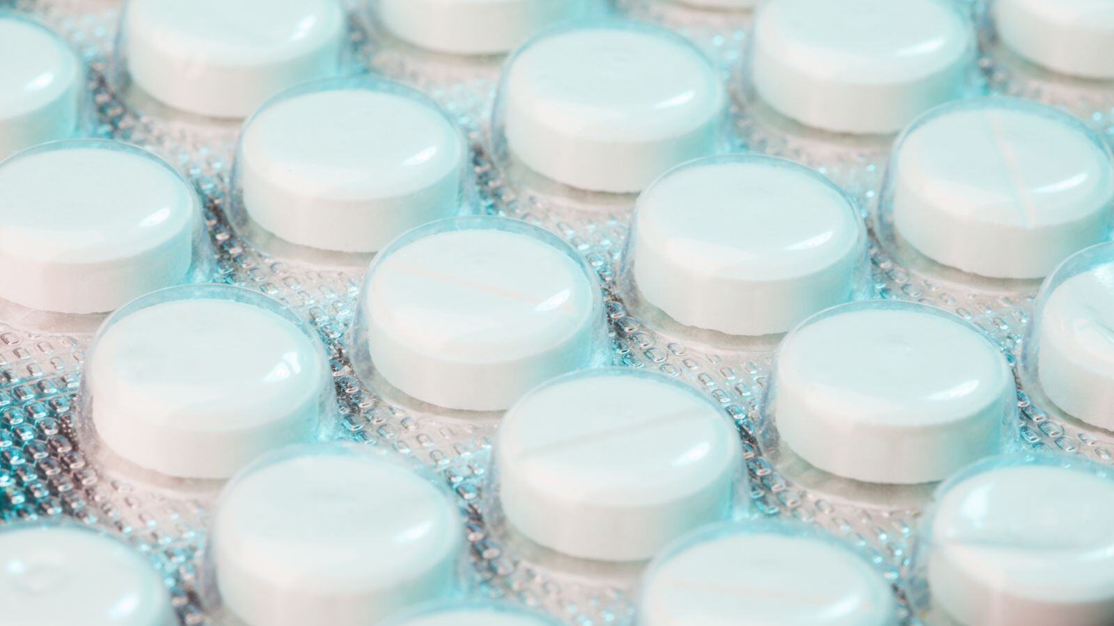 Por qué los extractables y lixiviables son importantes en la evaluación de riesgos farmacéuticos